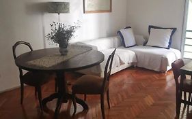 Recoleta agradable y confortable departamento